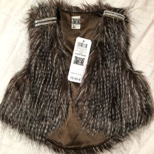 Girls Faux Fur Vest BNWT